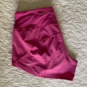 Speed Up Mid Rise Lined Shorts 4”